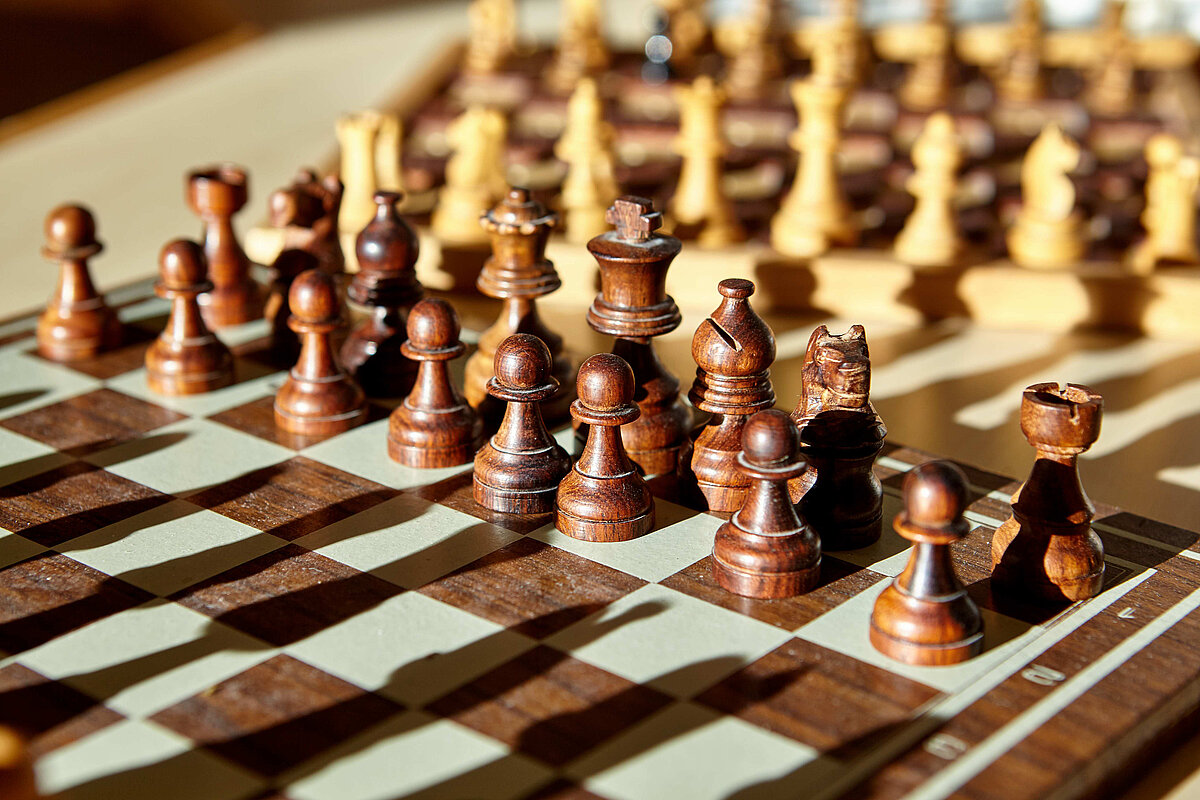 Detailaufnahme eines Schachspiels.